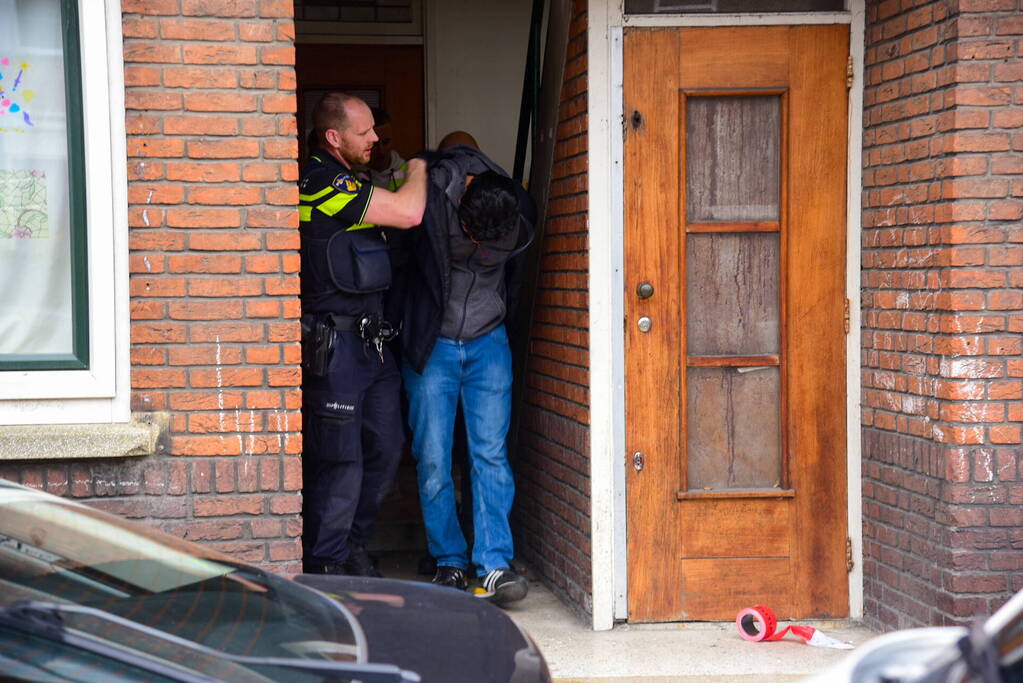 Man Wordt Op Straat Neergeschoten In Charlois Wolphaertsbocht In Rotterdam