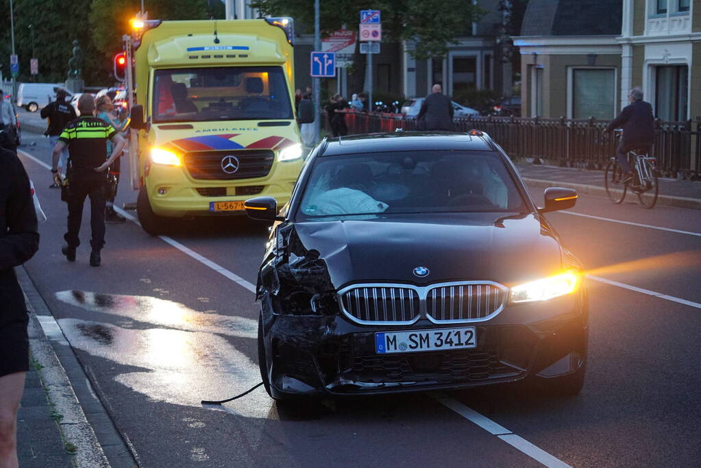 Gewonde Bij Ongeval Tussen Twee Voertuigen Hereweg In Groningen