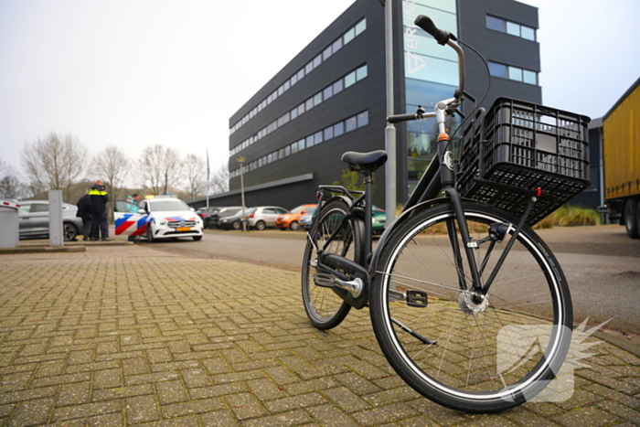 Vrouw Op Fiets Aangereden Door Automobilist Ruimtevaart In Amersfoort