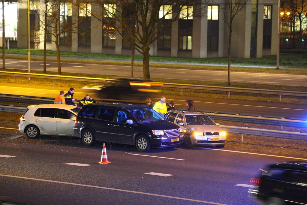 Meerdere voertuigen betrokken bij ongeval op snelweg