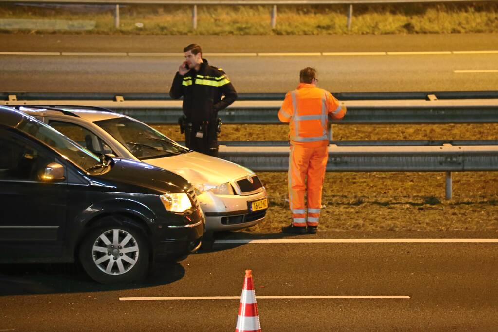 Meerdere voertuigen betrokken bij ongeval op snelweg