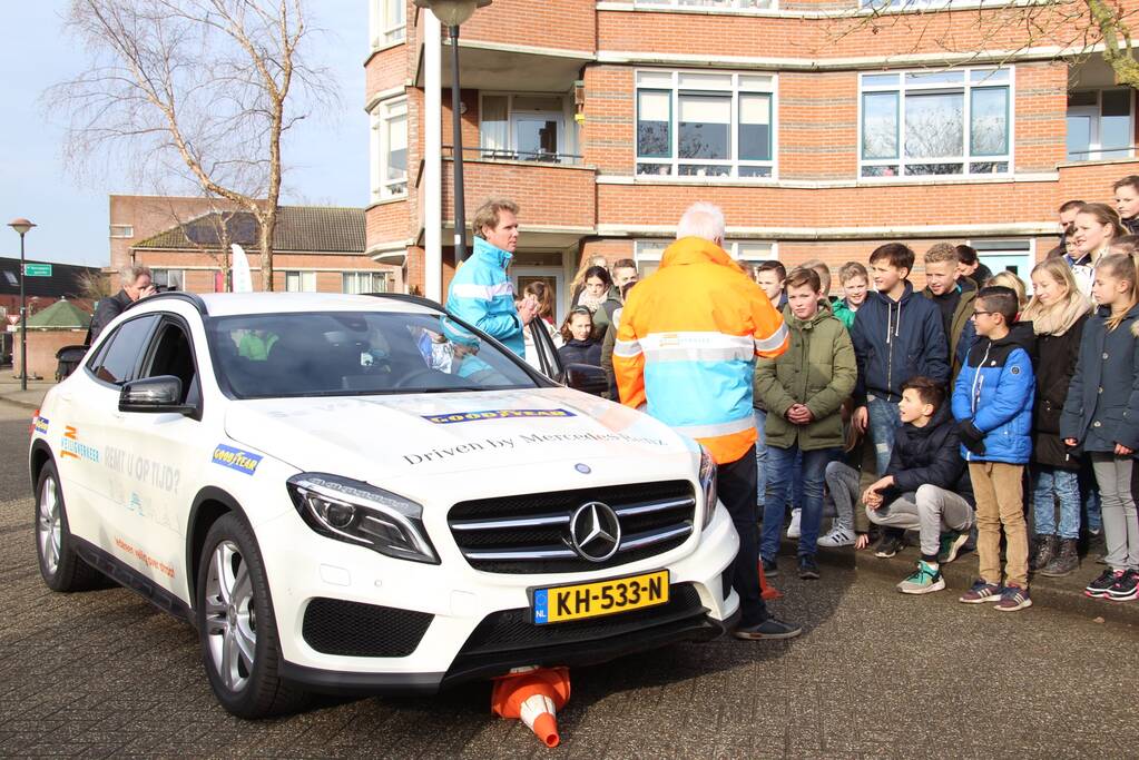 Spectaculaire Veilig Verkeer Nederland remwegdemonstratie