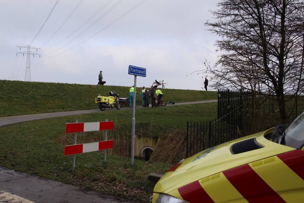 Man ernstig gewond na valpartij