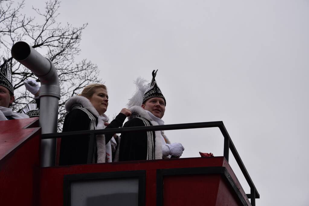 Drukke gezelligheid bij 41e carnavalsoptocht