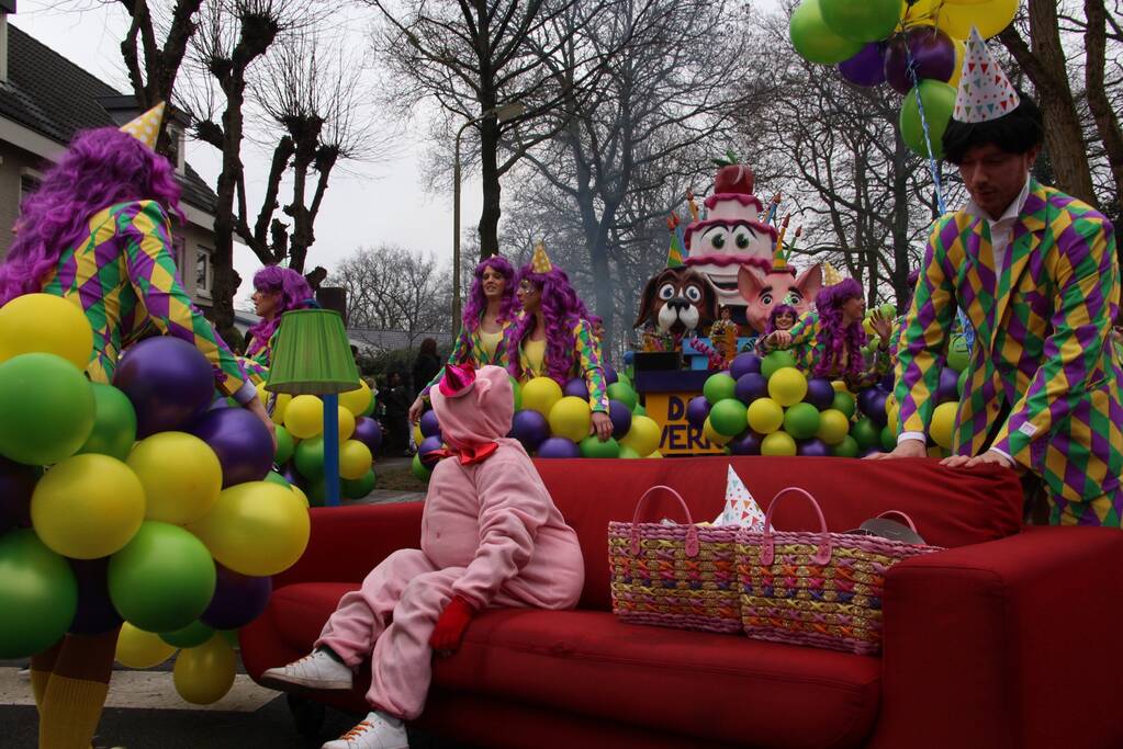 Drukke gezelligheid bij 41e carnavalsoptocht