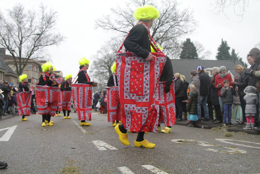 Drukke gezelligheid bij 41e carnavalsoptocht