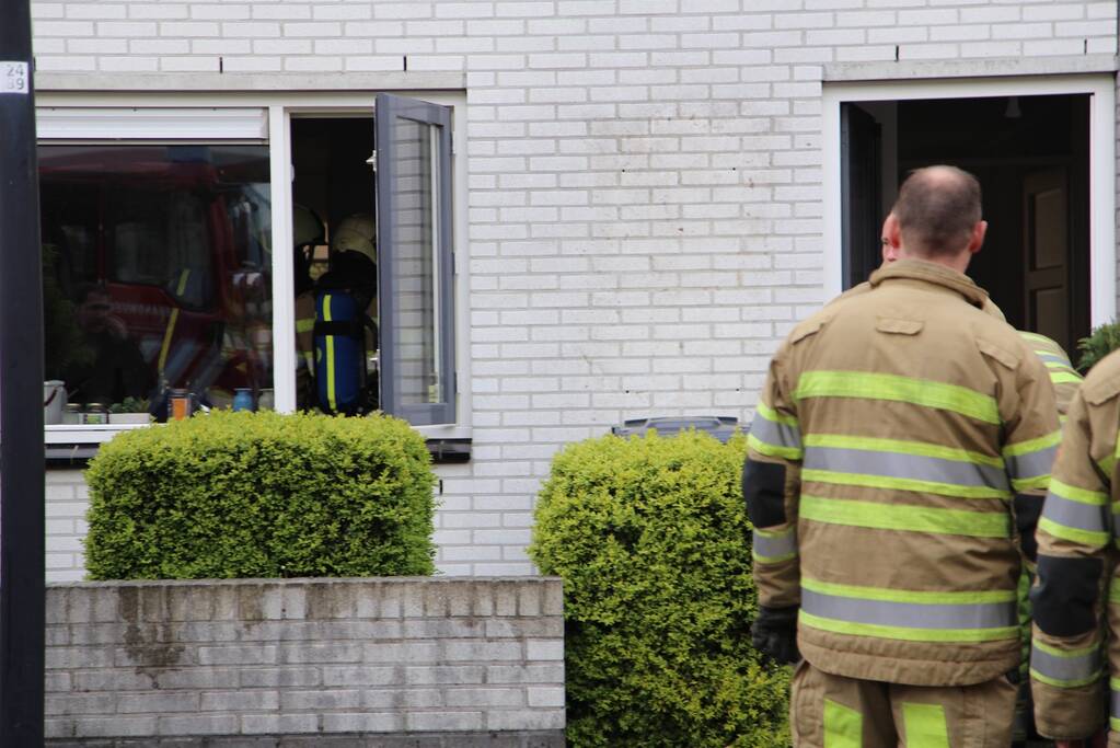 Vergeten oven zorgt voor woning vol rook