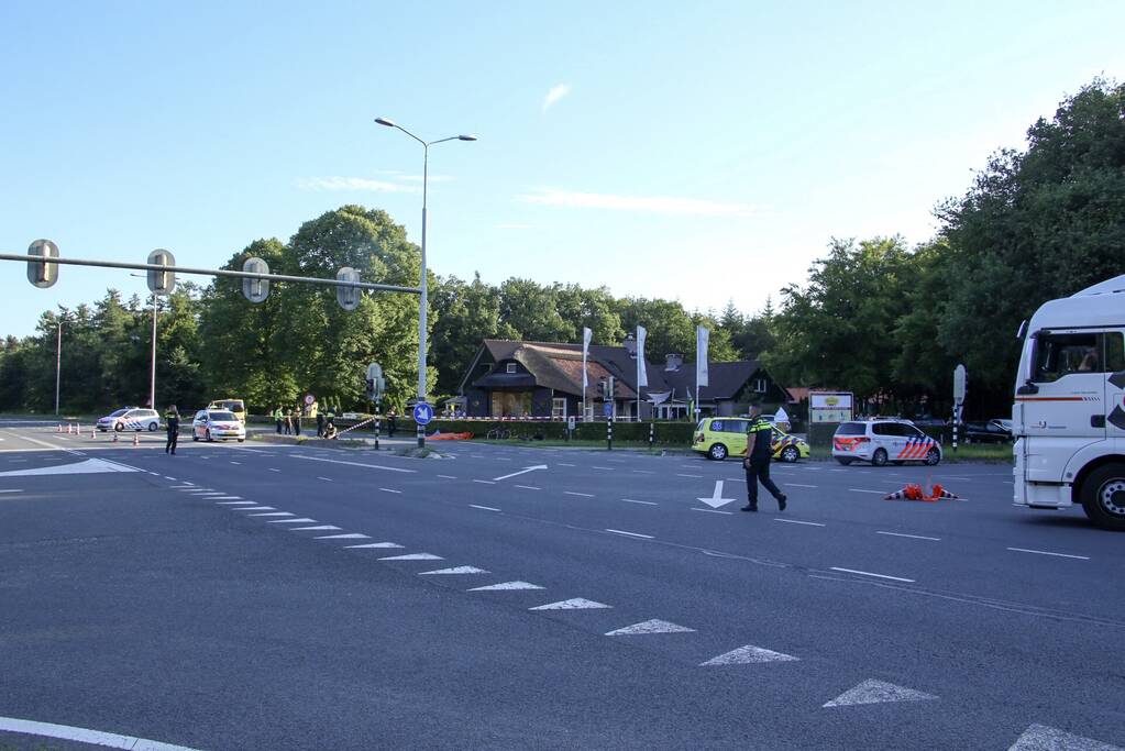 Bestuurder rijdt door na dodelijk ongeval