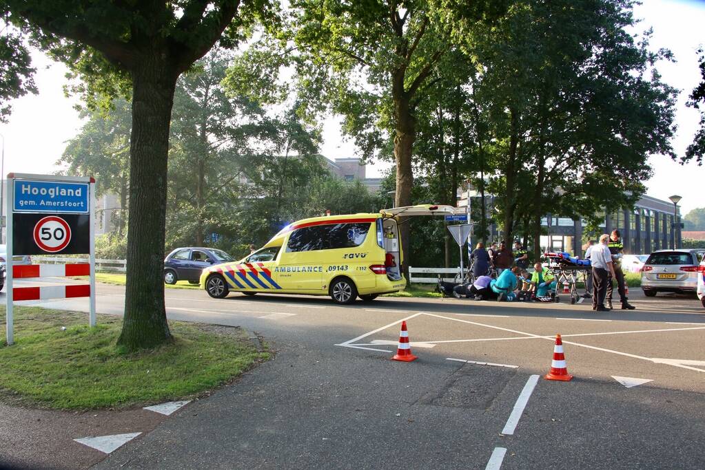 Scooterrijder gewond na aanrijding auto