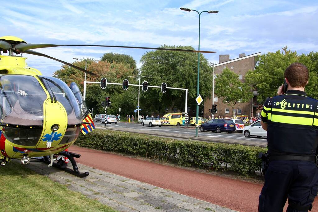 Fietser zwaargewond na val