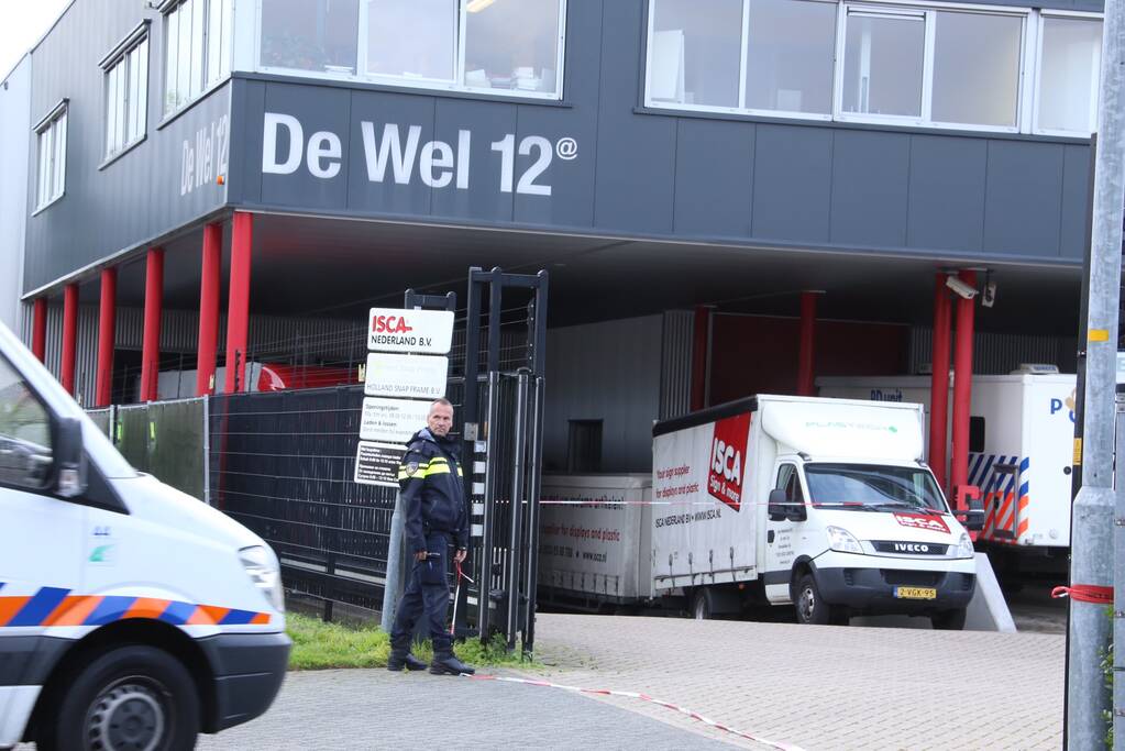 Lichaam aangetroffen in oplegger van vrachtwagen