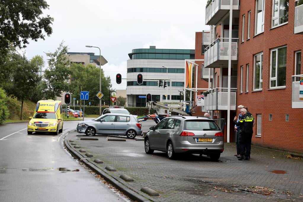 Flinke aanrijding na uitrijden parkeergarage