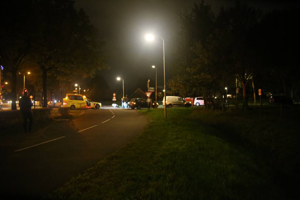 Brommerrijder gewond bij aanrijding