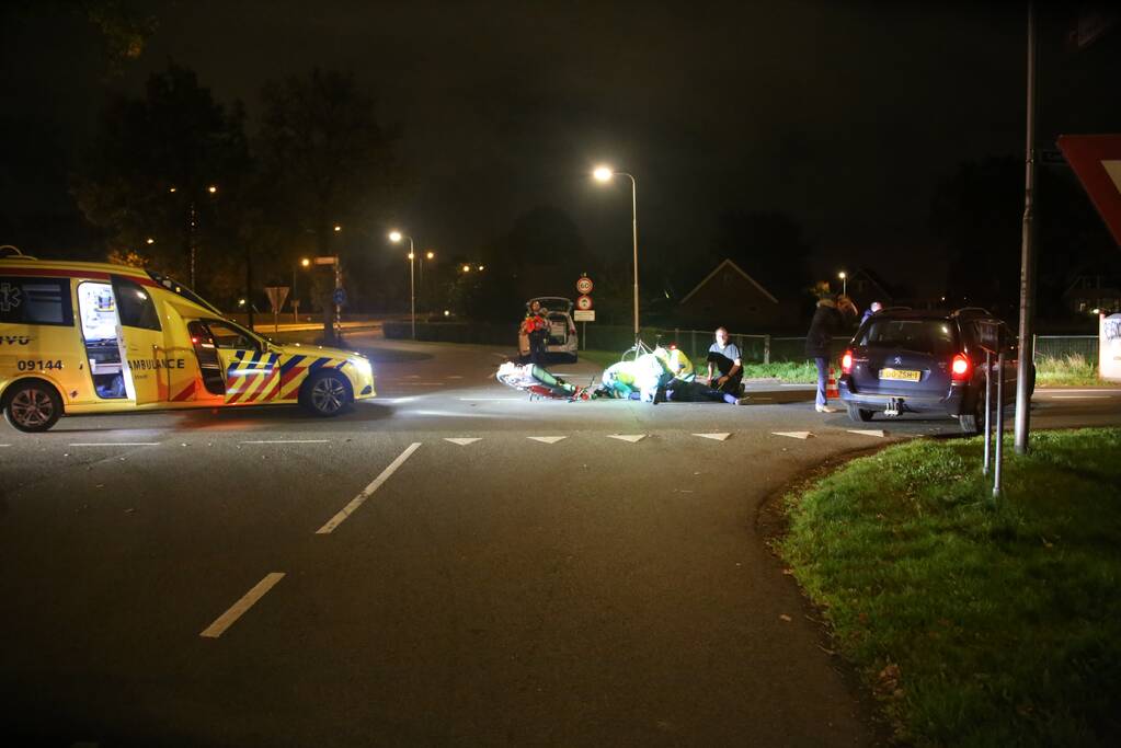 Brommerrijder gewond bij aanrijding