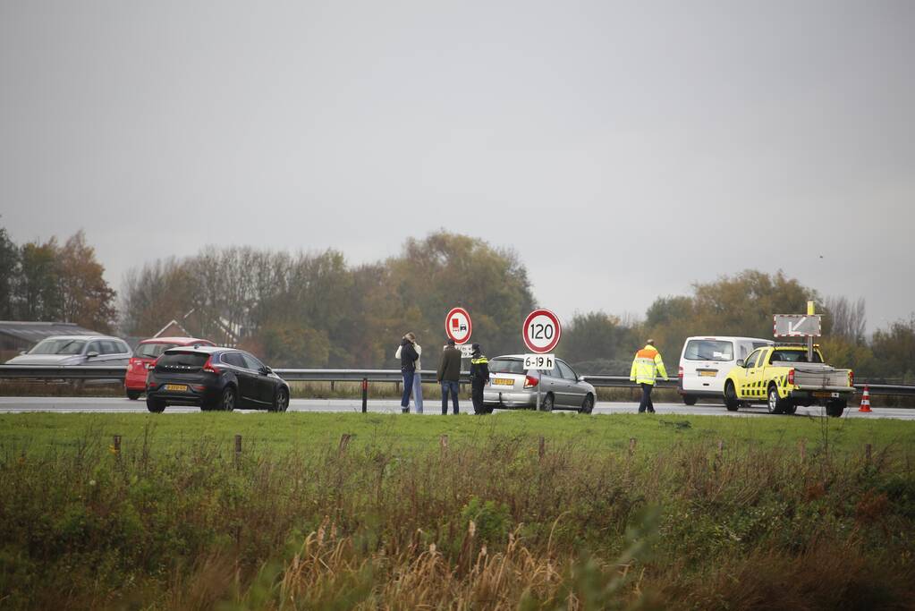 Meerdere voertuigen betrokken bij ongeval op snelweg