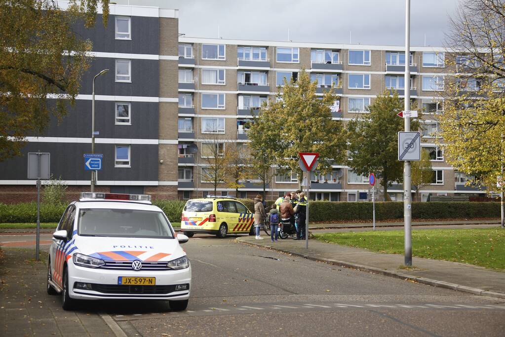 Snorfietser gewond na botsing met jonge fietsster