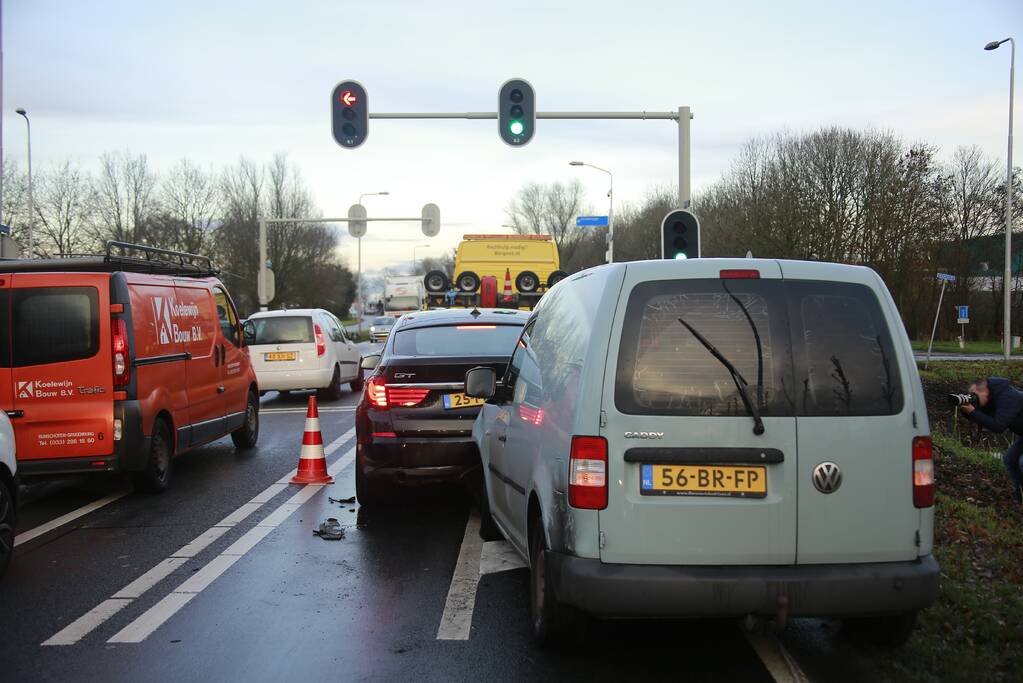 Flinke schade na kop-staartbotsing