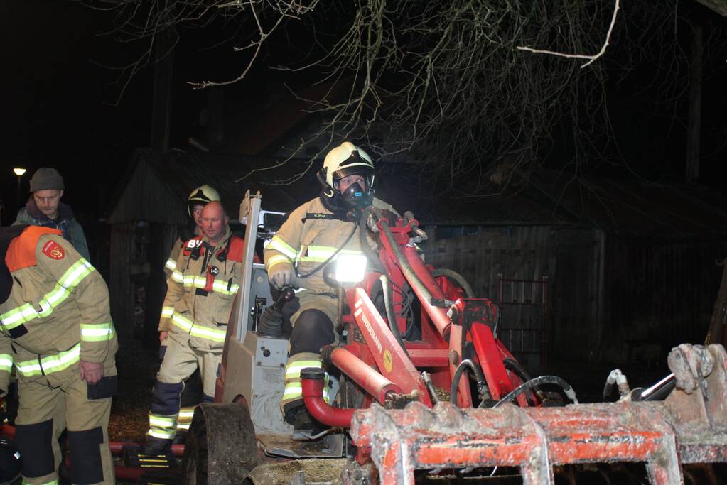 Uitslaande brand verwoest schuur