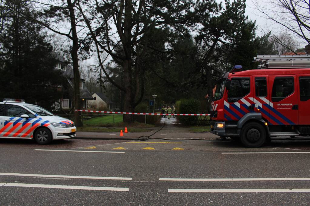 Brandweer opzoek naar gaslek