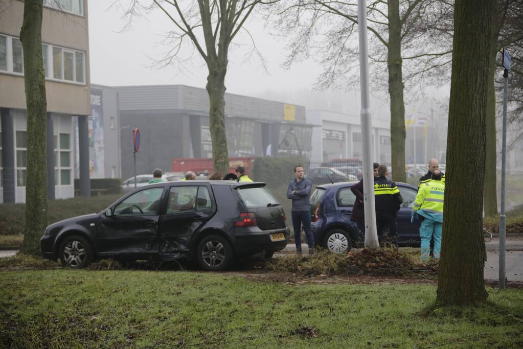 Flinke schade bij botsing op kruising