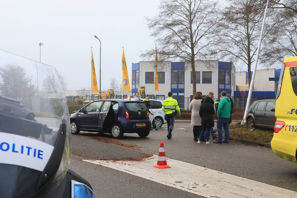 Flinke schade bij botsing op kruising