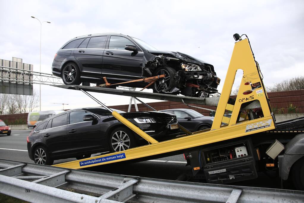 Flinke schade bij kop-staartbotsing