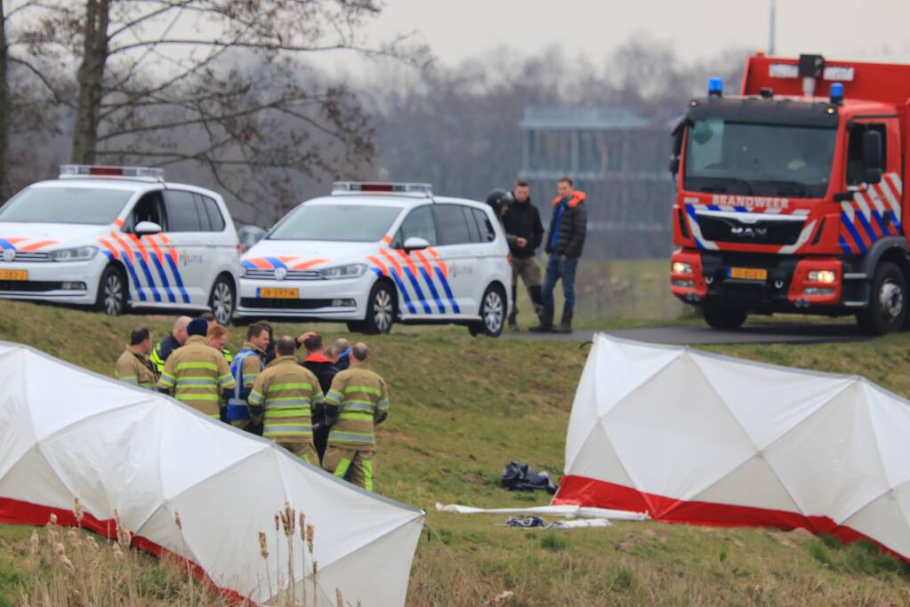 Overleden persoon in water aangetroffen