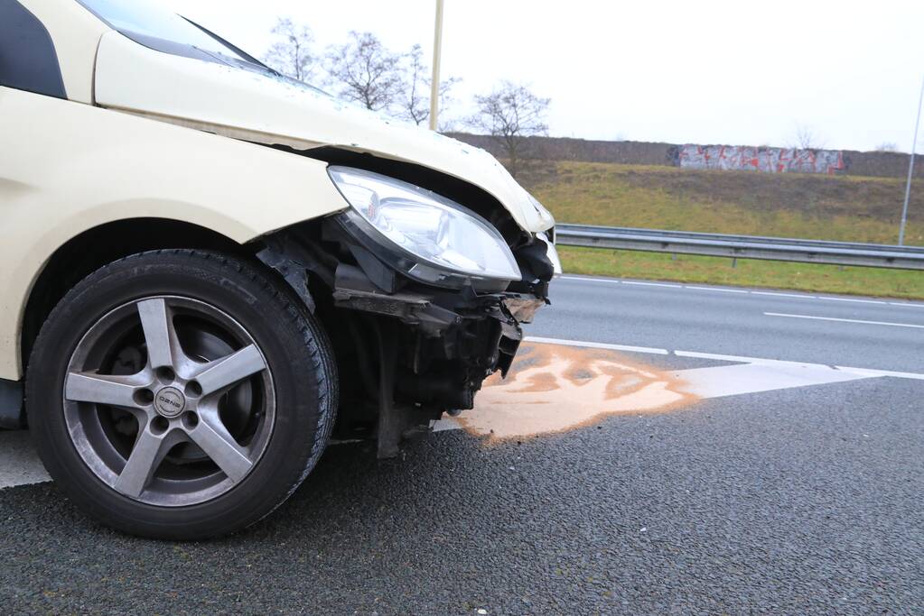 Flinke schade bij kop-staartbotsing