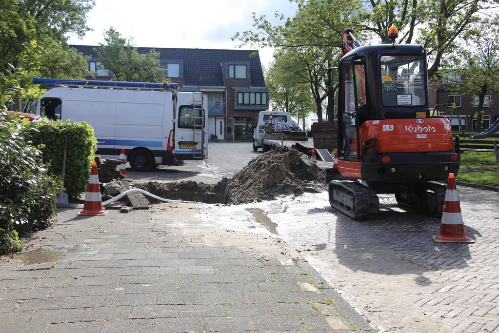 Waterballet door gesprongen waterleiding