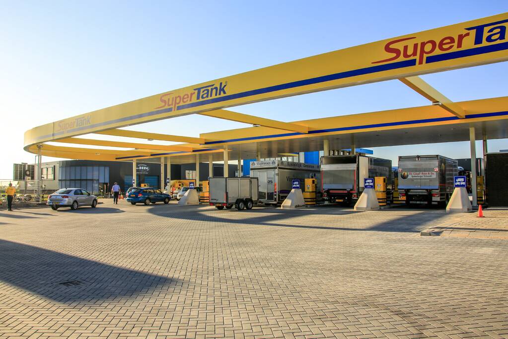 Ruim 1500 keer belastingvrij getankt op openingsdag tankstation