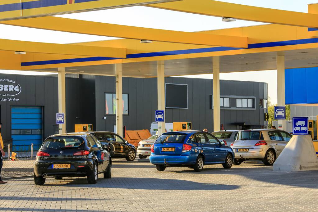 Ruim 1500 keer belastingvrij getankt op openingsdag tankstation