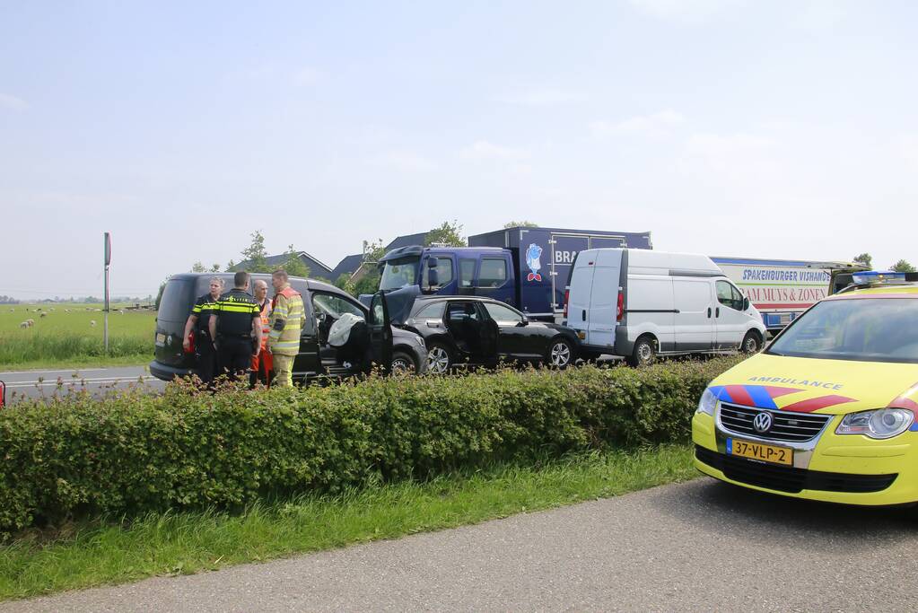 Meerdere gewonden bij kop-staartaanrijding