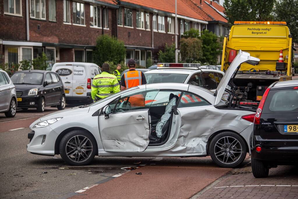 Veel schade bij aanrijding