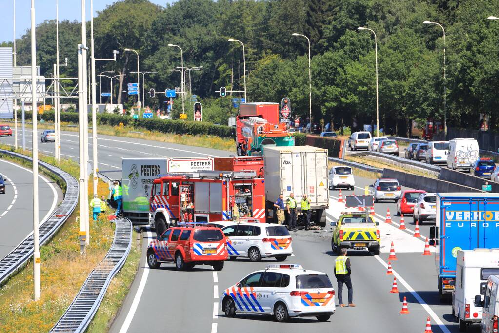 Meerdere voertuigen betrokken bij aanrijding