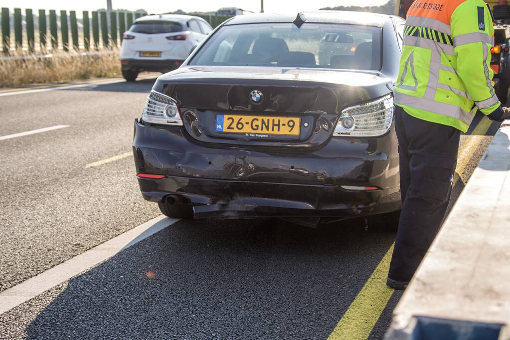 Dronken bestuurder klapt op voorganger