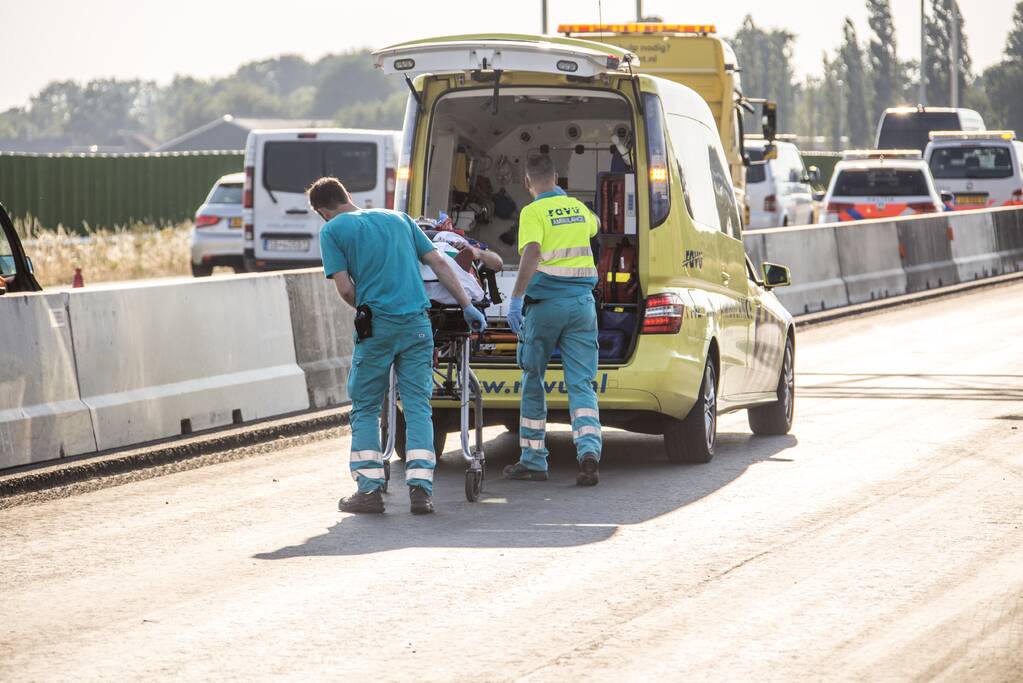 Dronken bestuurder klapt op voorganger