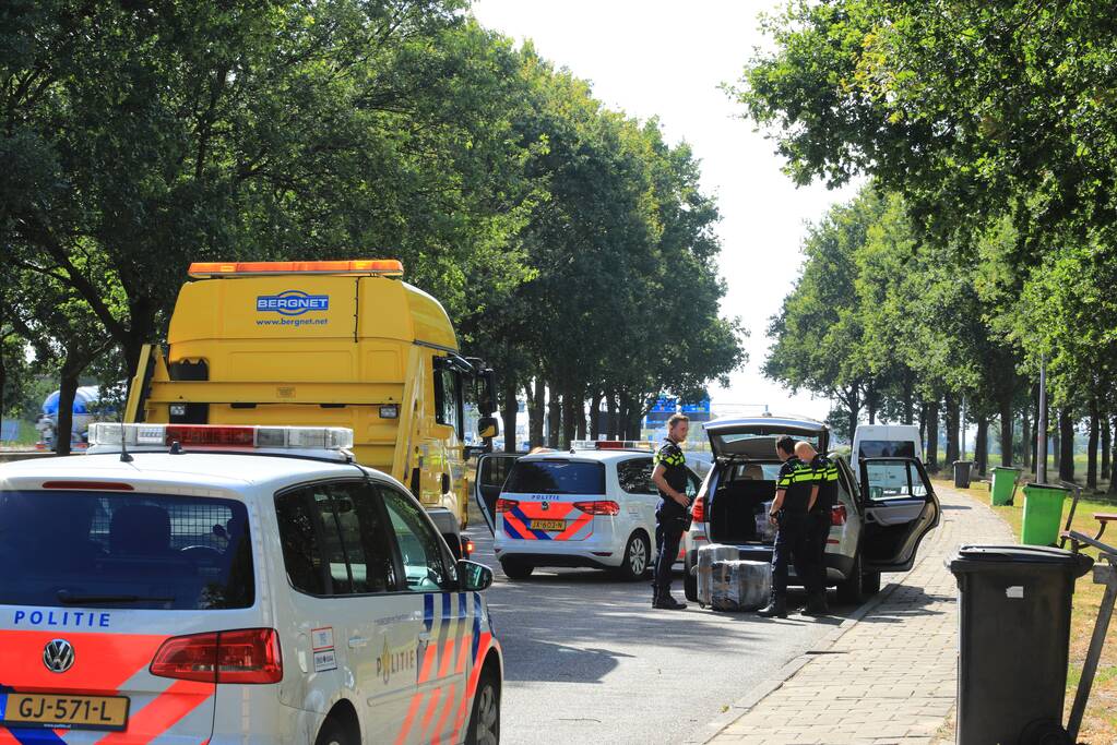 Gestolen auto aan de kant gezet en bestuurder aangehouden