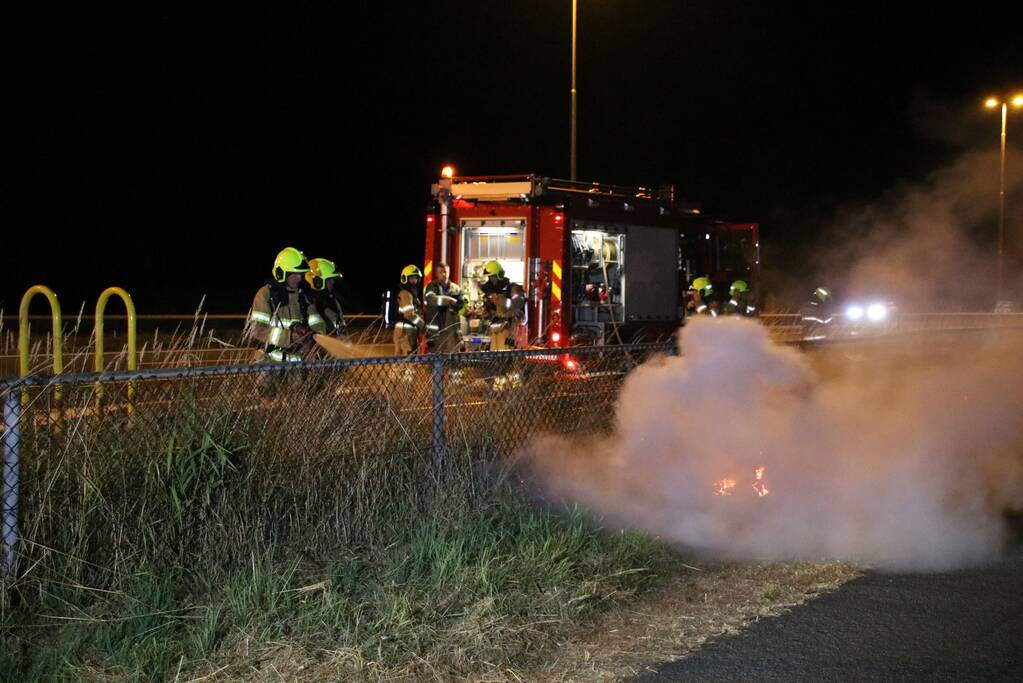 Bermbrand snel onder controle