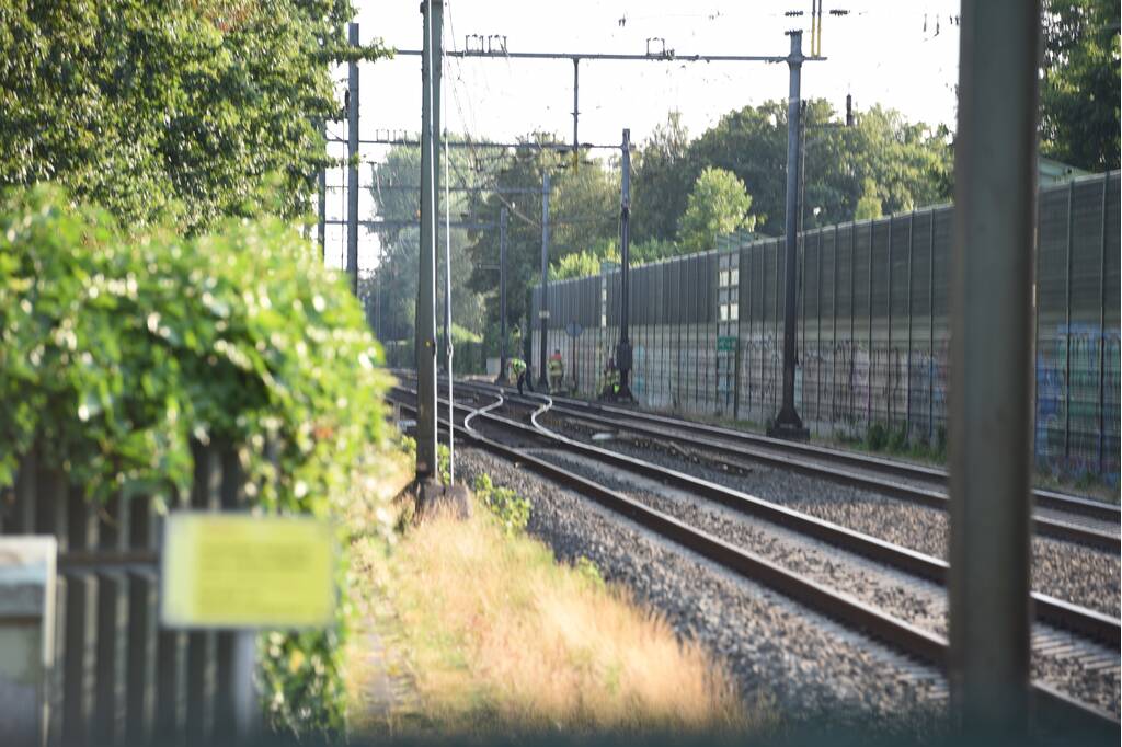 Treinverkeer vertraagd door brand in spoorbiels