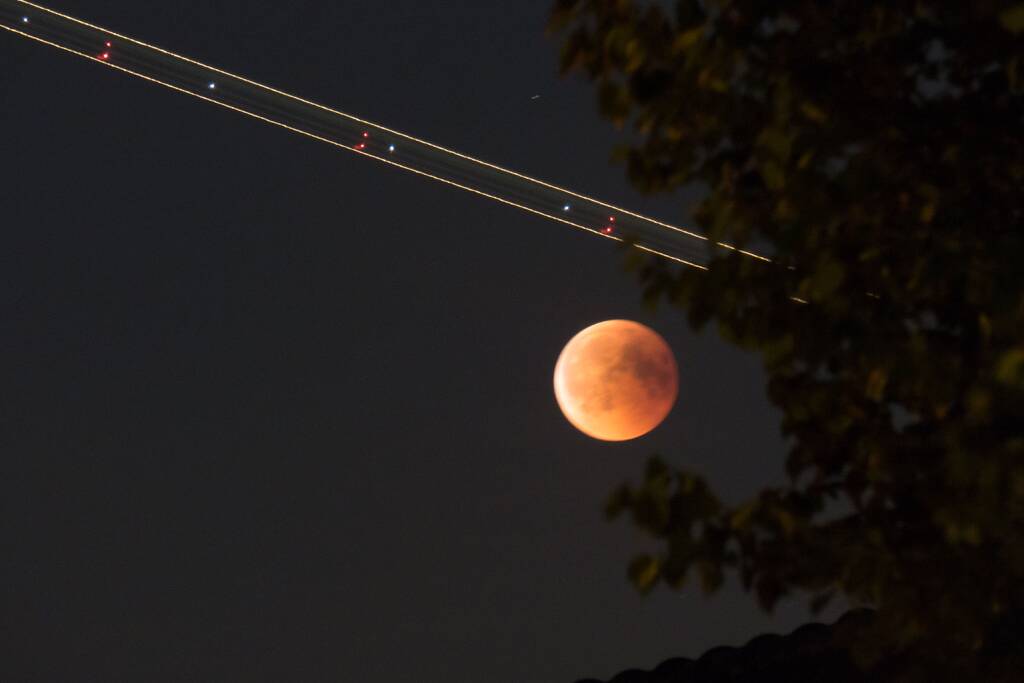 Maansverduistering, bloedmaan voor velen niet te zien