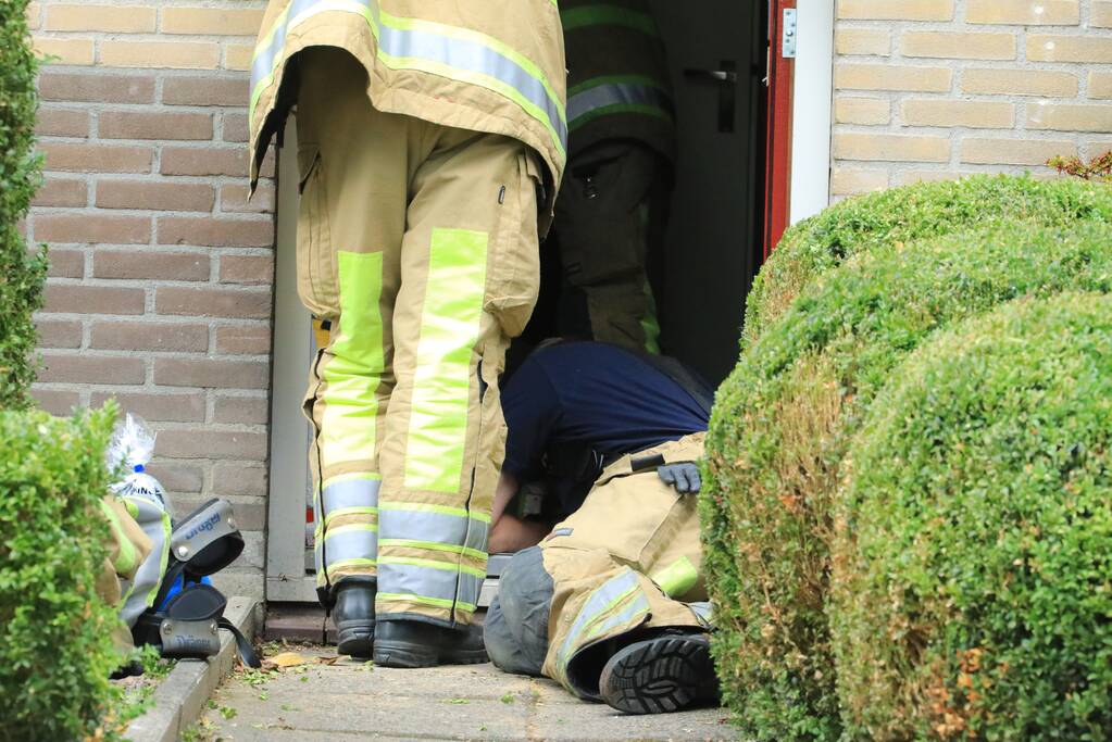 Bewoner zaagt gasleiding doormidden