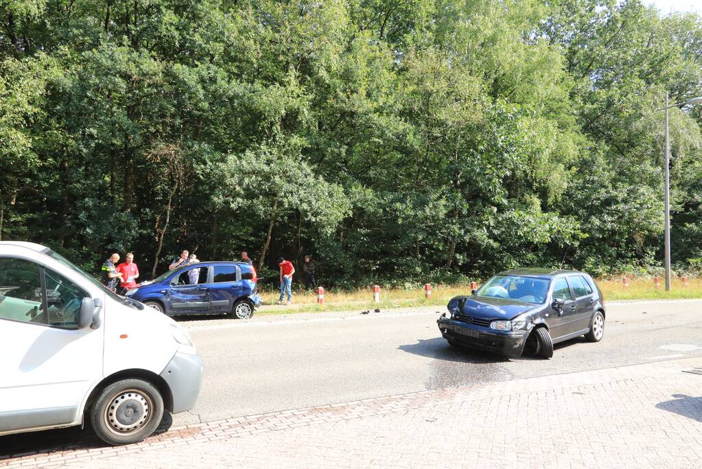 Vier voertuigen betrokken bij ongeval