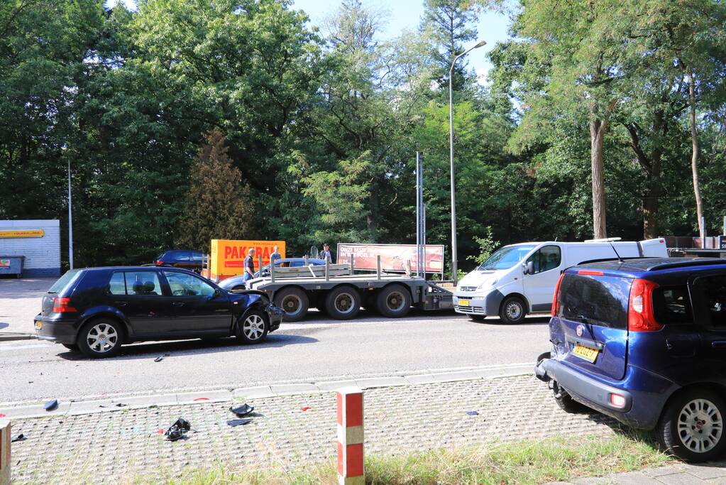 Vier voertuigen betrokken bij ongeval