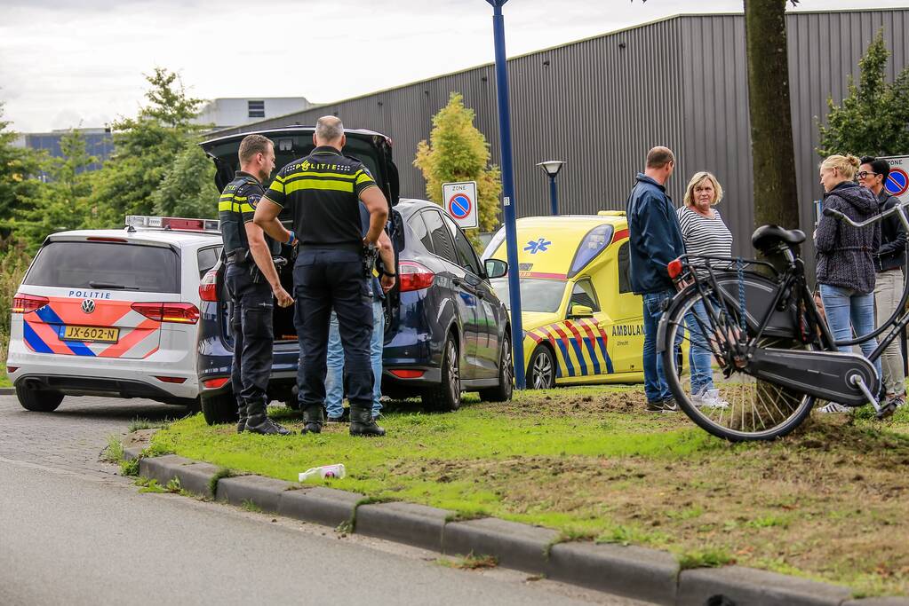 Overstekende fietsster aangereden