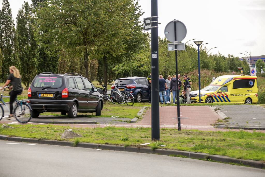 Overstekende fietsster aangereden