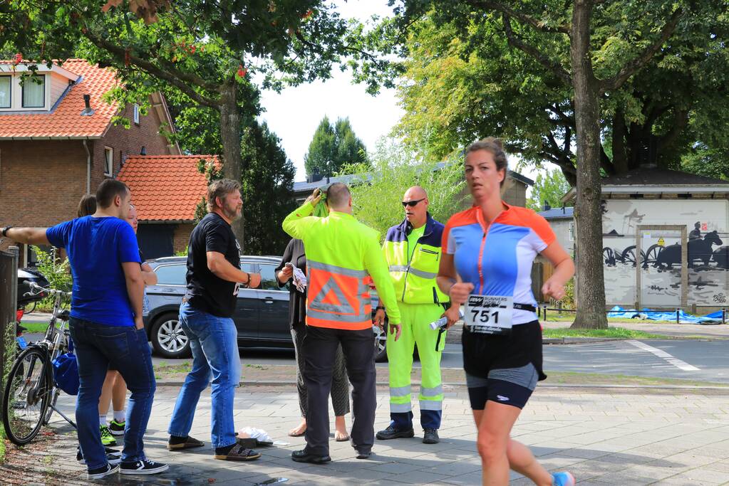 Verkeersregelaar mishandeld tijdens triathlon