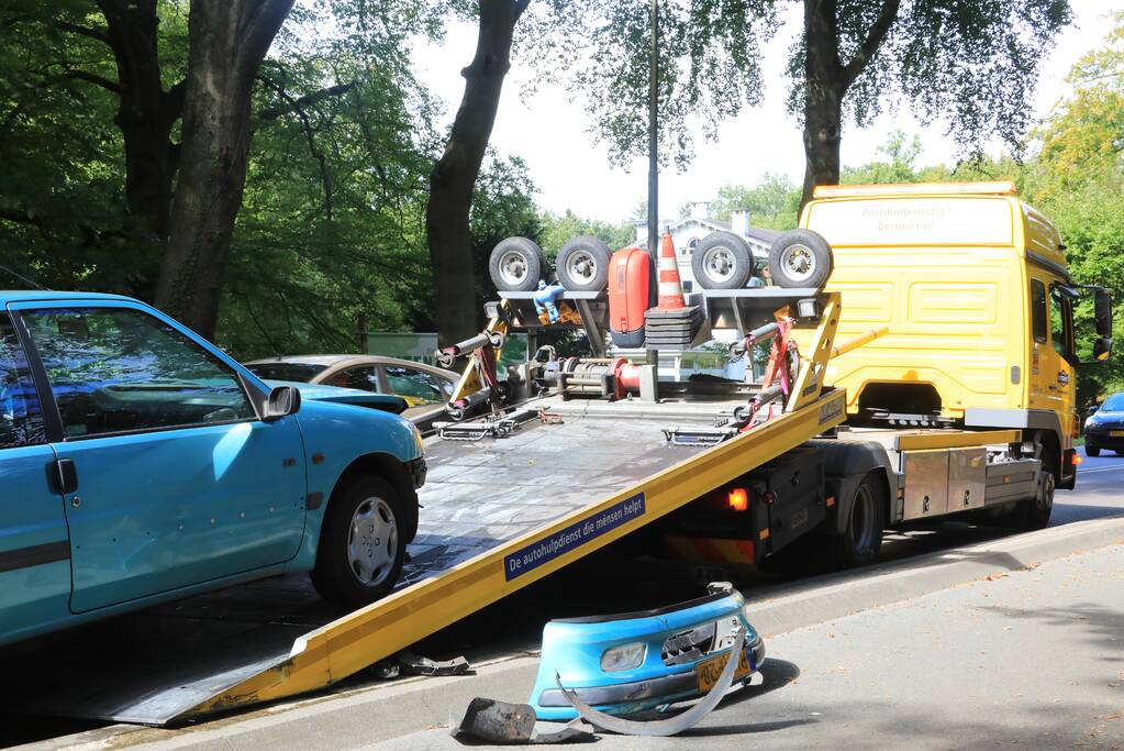 Veel schade bij kop-staartbotsing