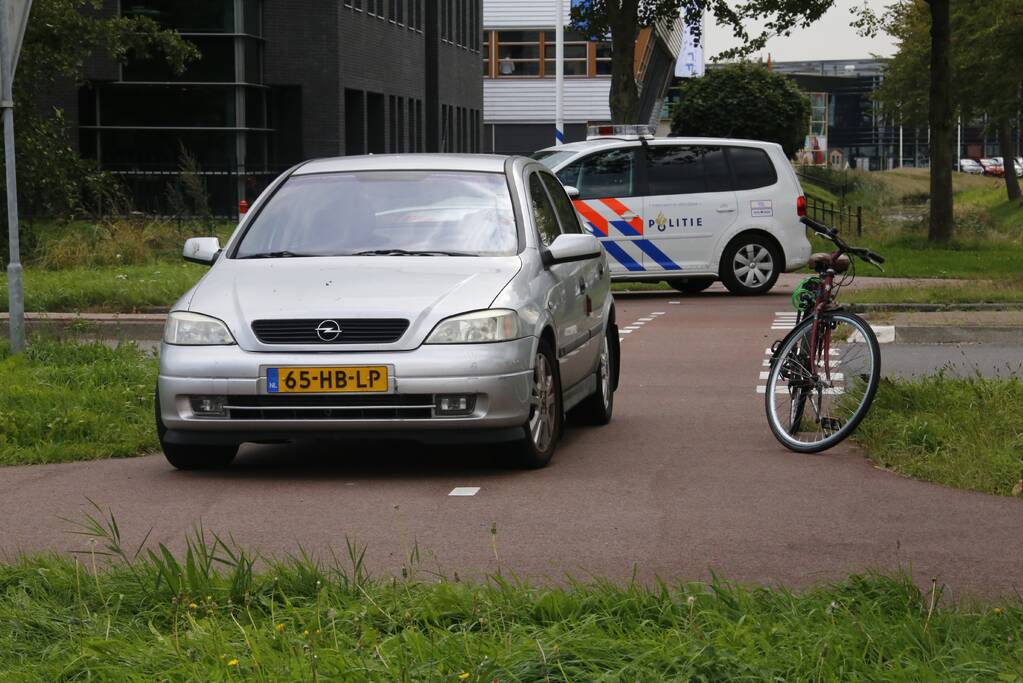 Fietser gewond na aanrijding met auto