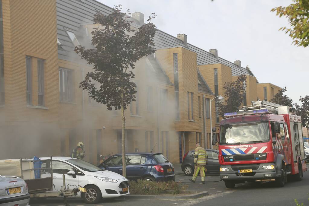 Veel rook bij brand in keuken