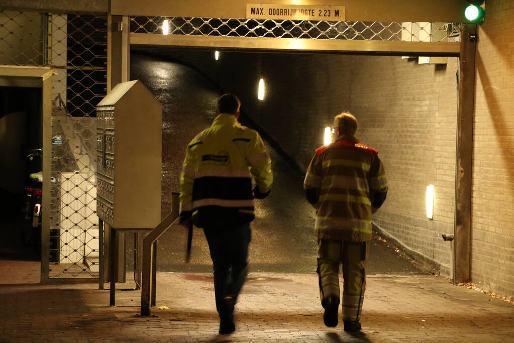 Buren ontdekken brand in appartement